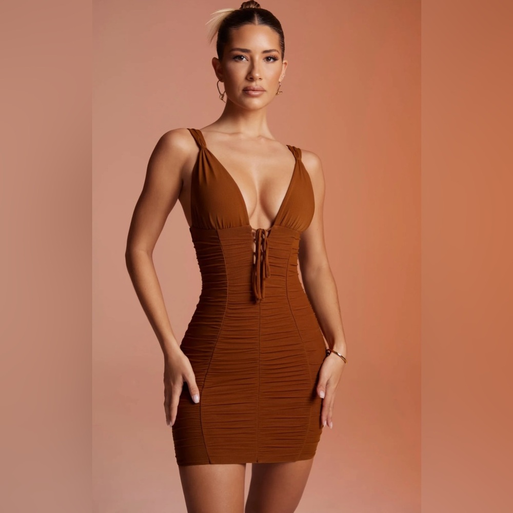 VESPERA
Ruched Mini Dress in Brown
